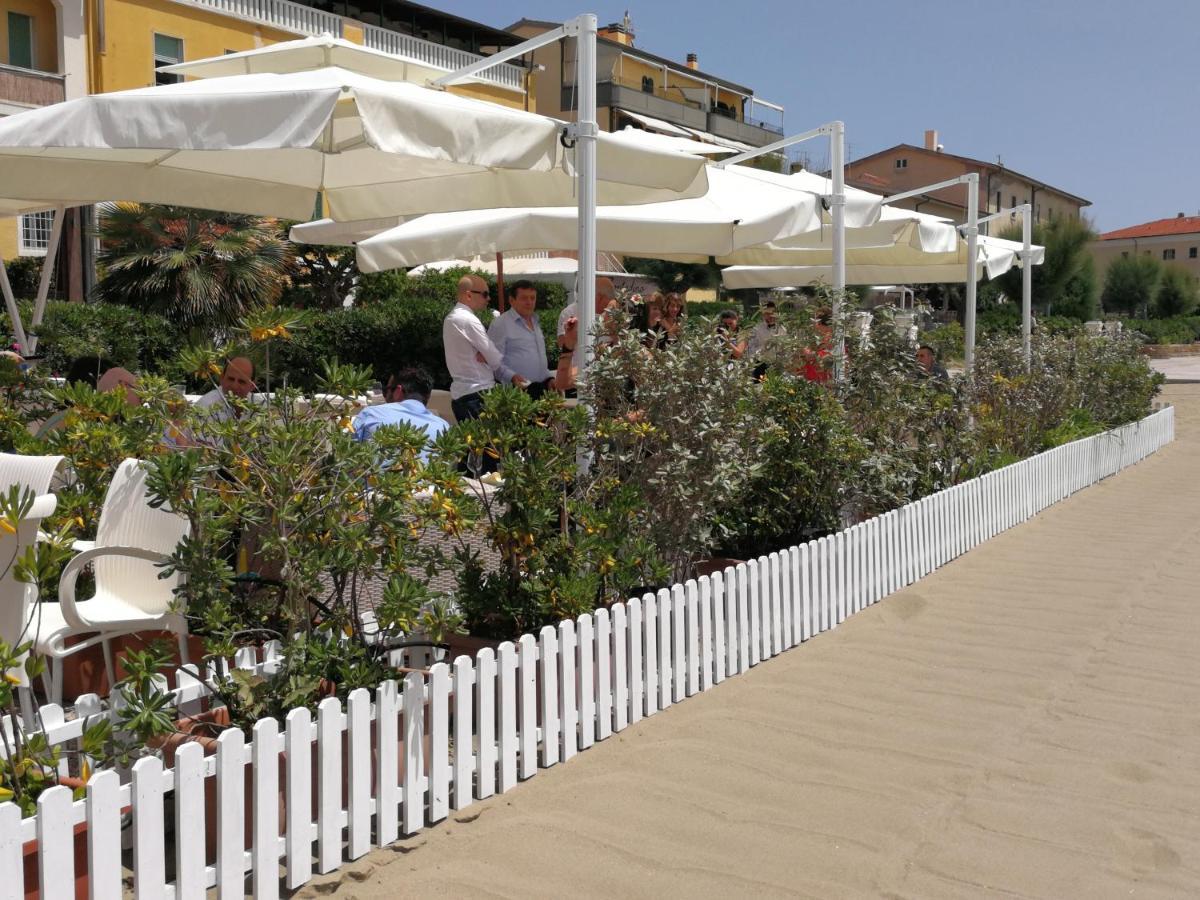 Aqua Boutique Hotel Castiglione della Pescaia Exterior photo